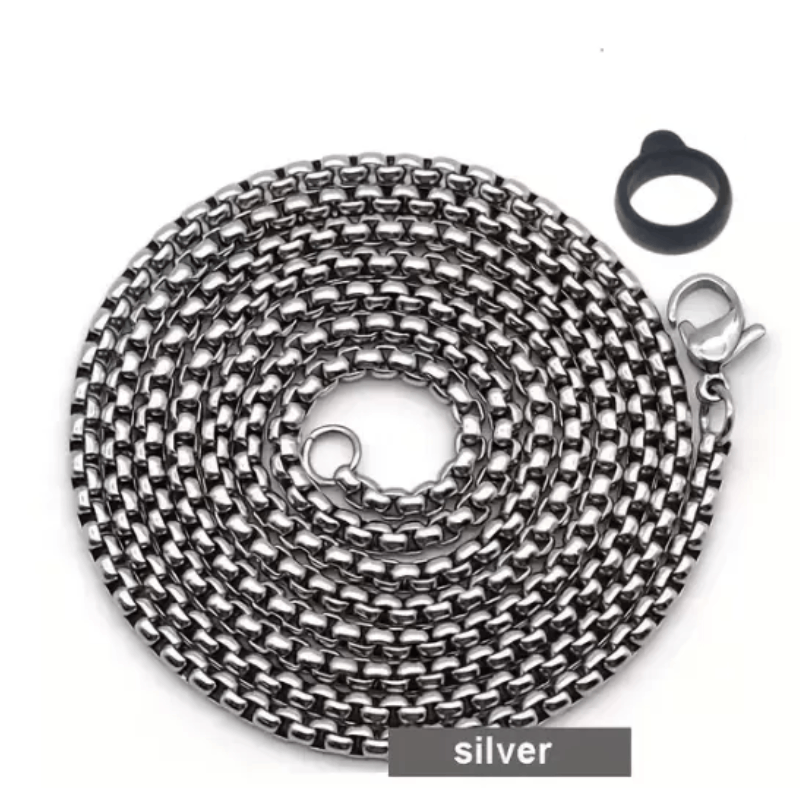 بند گردنی زنجیری همراه با حلقه کوچک رنگ نقره‌ای